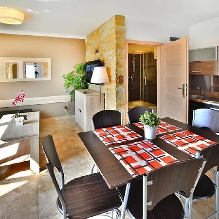 Dom Baltycki アパート ビチェ